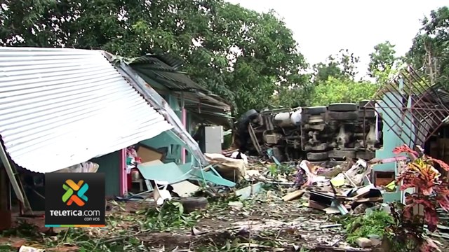 tn7-vagoneta-en-turrubares-201122