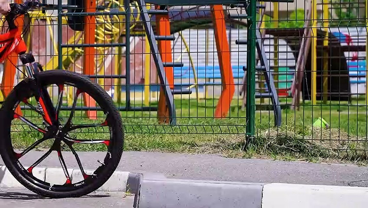 Just a Normal Bike Math- 0.5 х 2 = 1 Wheel