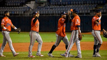 Mejores momentos Tiburones vs Caribes 20-11-2022
