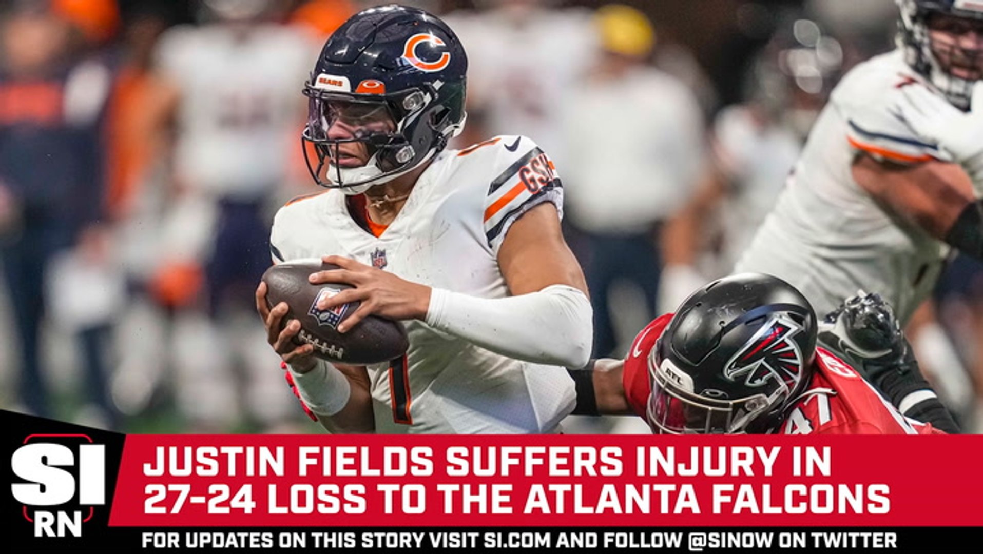 Bears QB Justin Fields suffers left shoulder injury vs. Falcons