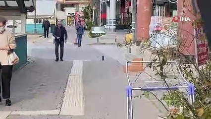 Bursa’da şiddetli lodos hayatı olumsuz yönde etkiliyor