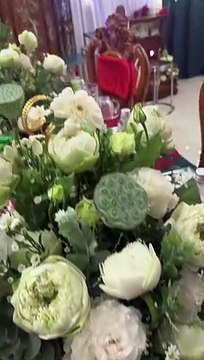 Tranh thủ dậy sớm cho kịp giờ, thợ trang điểm cô dâu bị chủ nhà mắng: Mới 5h đã makeup