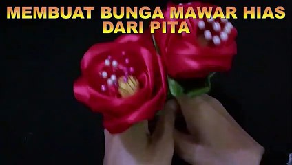 DECORATIVE ROSES FROM RIBBONS