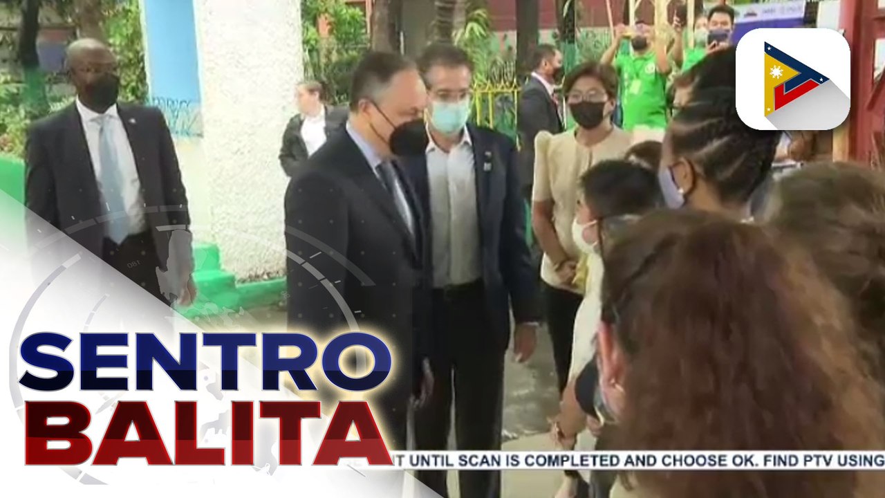 US second gentleman Douglas Emhoff at USAID, bumisita sa Gregoria De Jesus Elem. school sa Caloocan; US Gov’t, nagbigay ng $5-M contribution para sa pagpapalawig ng COVID-19 vaccination sa bansa