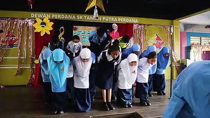 Poem Recitation, Story Telling dan Choral Speaking.