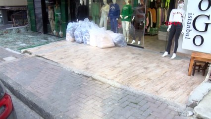 Üçüncü kattan düşen kediyi havada yakaladı