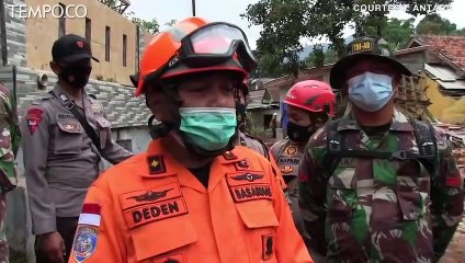Longsor Sumedang, Tim SAR Kembali Temukan 3 Jenazah; 21 Orang Masih Hilang