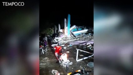 Gempa Guncang Mamuju, Sejumlah Bangunan Ambruk Timpa Warga