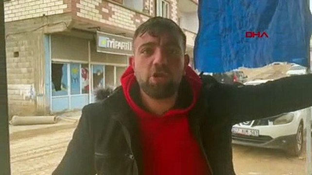 Saldırıda iş yerleri zarar gördü