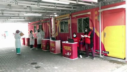 Ini Cara Lansia Mengikuti Vaksinasi Drive Thru
