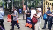 Polda Metro Jaya Diperketat, Antrean Kendaraan Mengular di Jalan Gatot Subroto