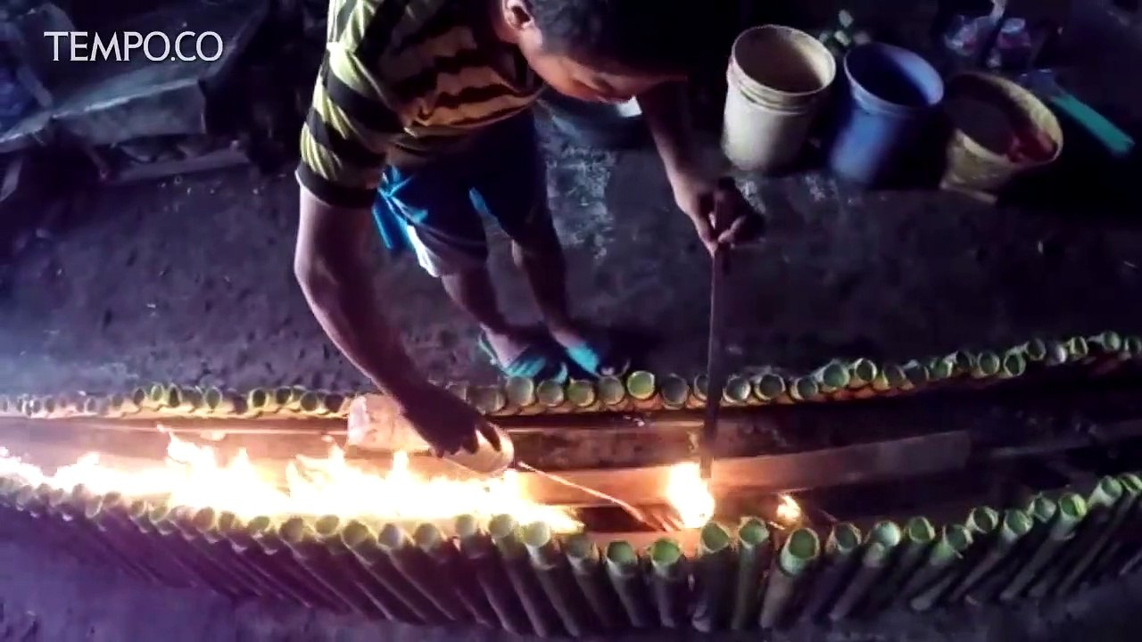 Lemang Ketan Jadi Pilihan Menu Berbuka Puasa