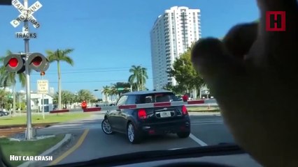 Detik-detik kecelakaan dahsyat. Yang tidak kuat jangan nonton #viral