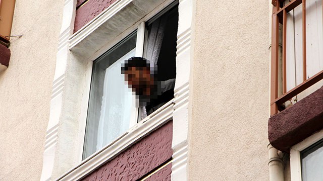 Üzerime kapıyı kilitledi dediği arkadaşı umrede çıktı