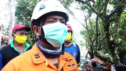 Longsor Nganjuk, Tim SAR Evakuasi 14 Korban Tertimbun