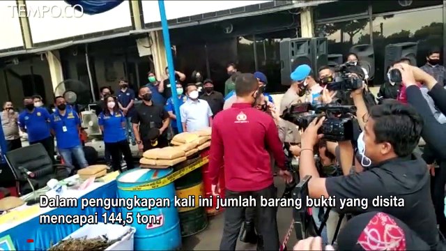 Polres Metro Jakarta Barat Bongkar Bandar 144,5 Ton Ganja