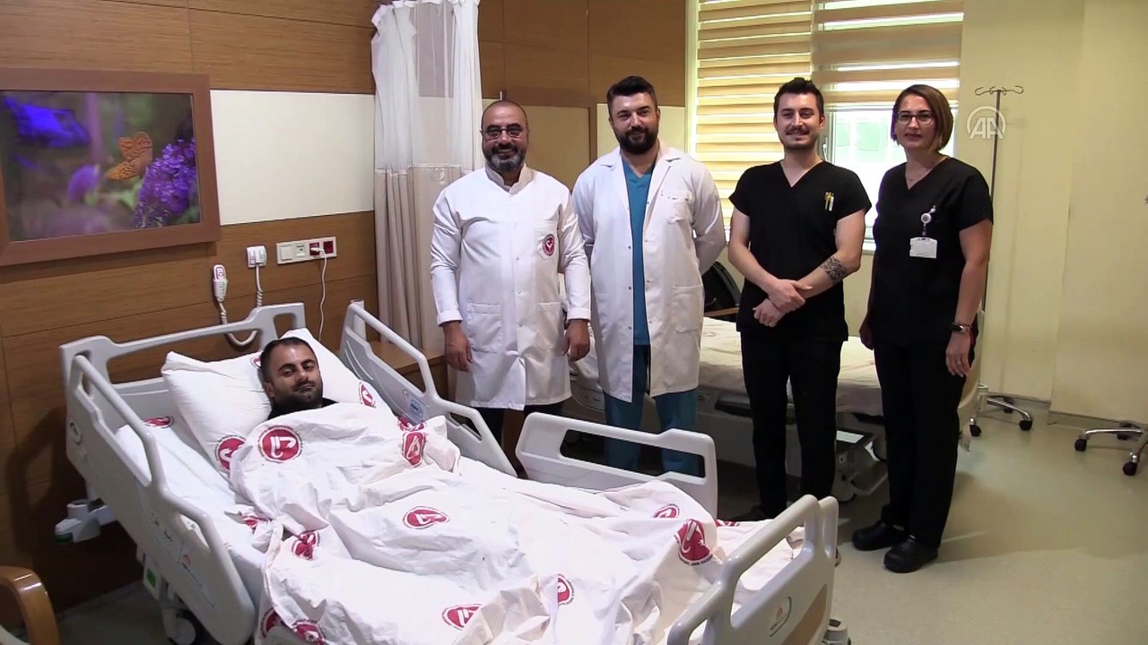 Hastanın mesanesinden yarım kilo taş çıktı! "Taşları görünce şoke olduk"