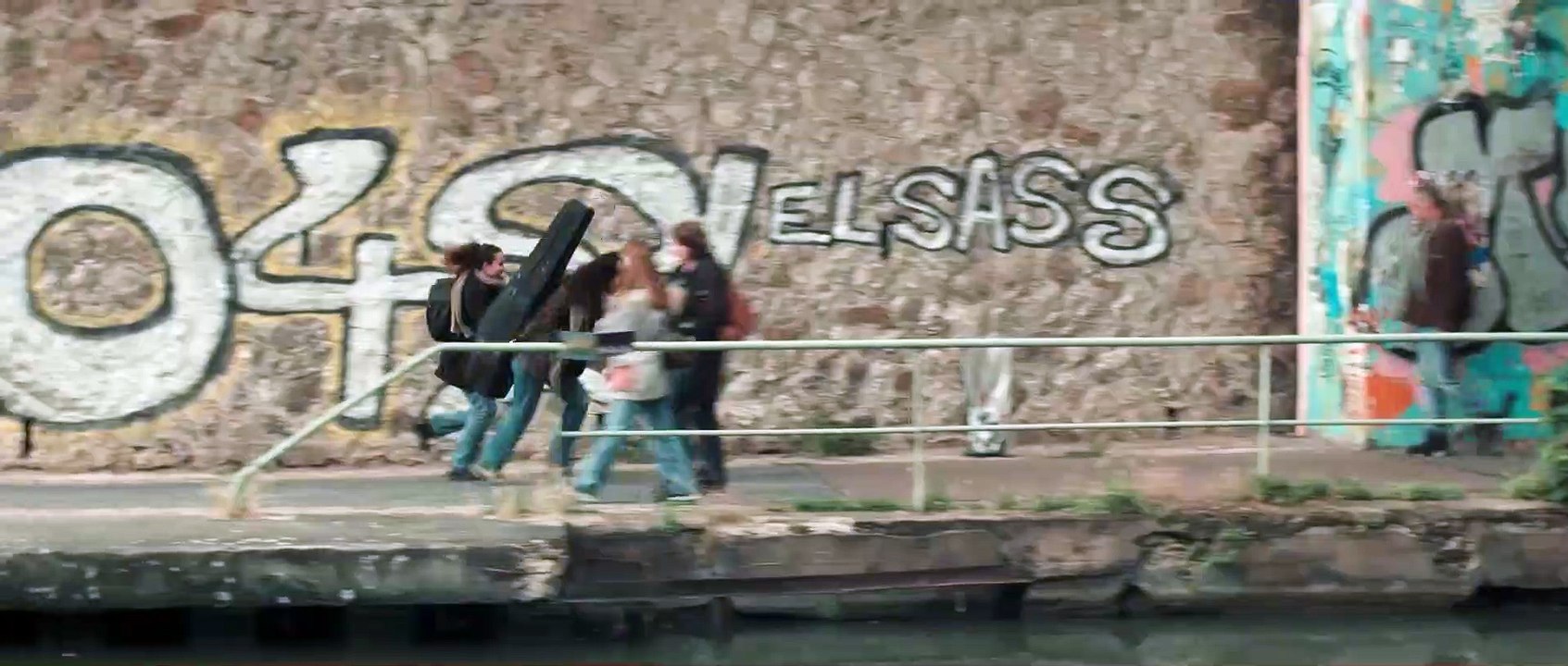Divertimento  - Trailer