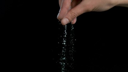 Here’s why people are adding salt to milk, and you should too