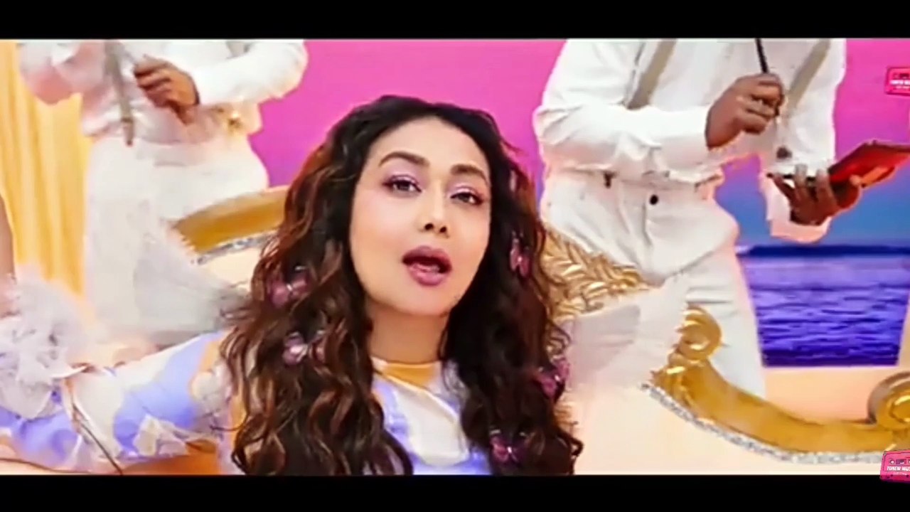 12 Ladke - Tony Kakkar, Neha Kakkar | Official Music Video