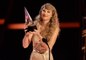 Taylor Swift Wins Big at American Music Awards