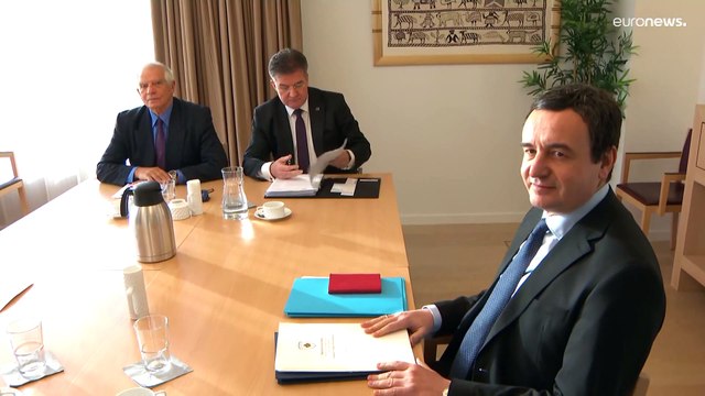 Евросоюз не уладил спора Сербии и Косова из-за номеров