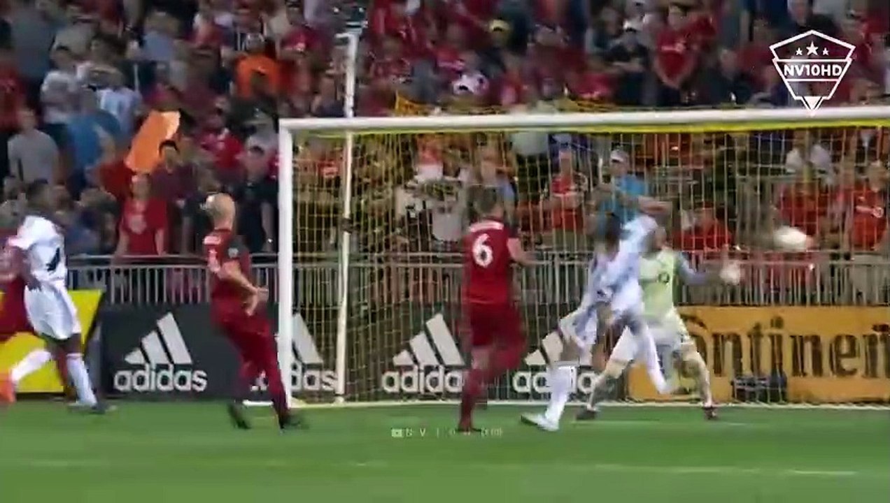 Impossible Moments in Football History - video Dailymotion
