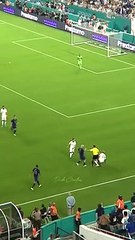 don-t-touch-lionel-messi-in-argentina