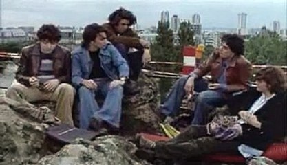 Le péril jeune Bande-annonce (FR)