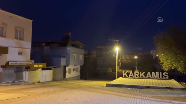 Suriye'deki hedefleri aralıklarla vuran obüslerin atış sesleri Kilis'ten duyuluyor