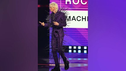 Why Viewers Are Up In Arms After MGK's 2022 AMAs Win