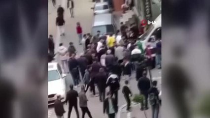 Esenyurt'ta sokak ortasında silahlı saldırı