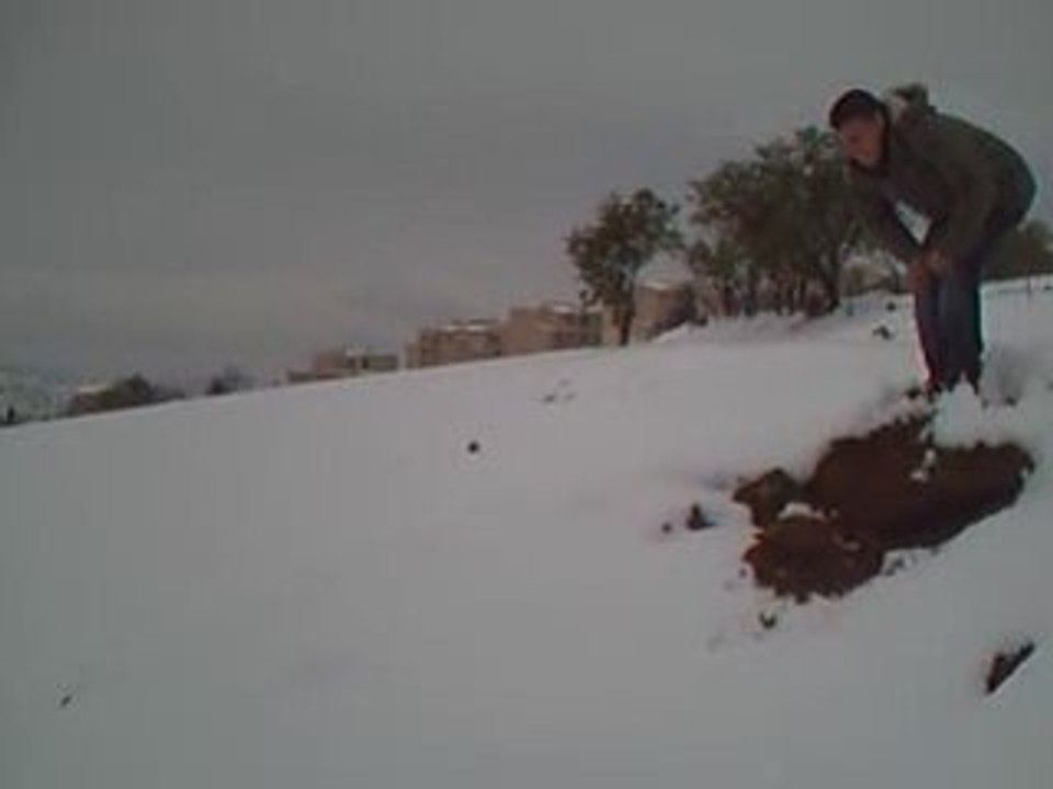 le délir de zinou fi la neige!
