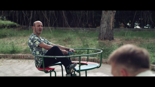 Tre uomini e un fantasma (Trailer Ufficiale HD)