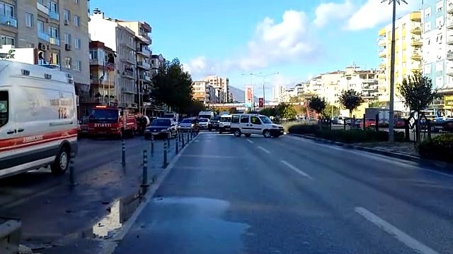 Manisa’da Köprülü Kavşağa Bırakılan Şüpheli Çanta Panik Yarattı!