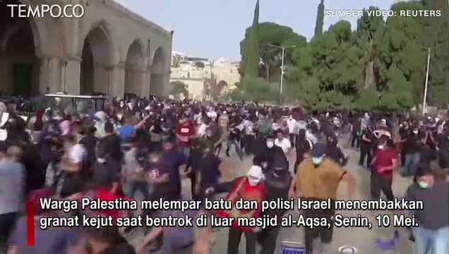 Ratusan Warga Palestina Bentrok dengan Polisi Israel di Luar Masjid Al-Aqsa
