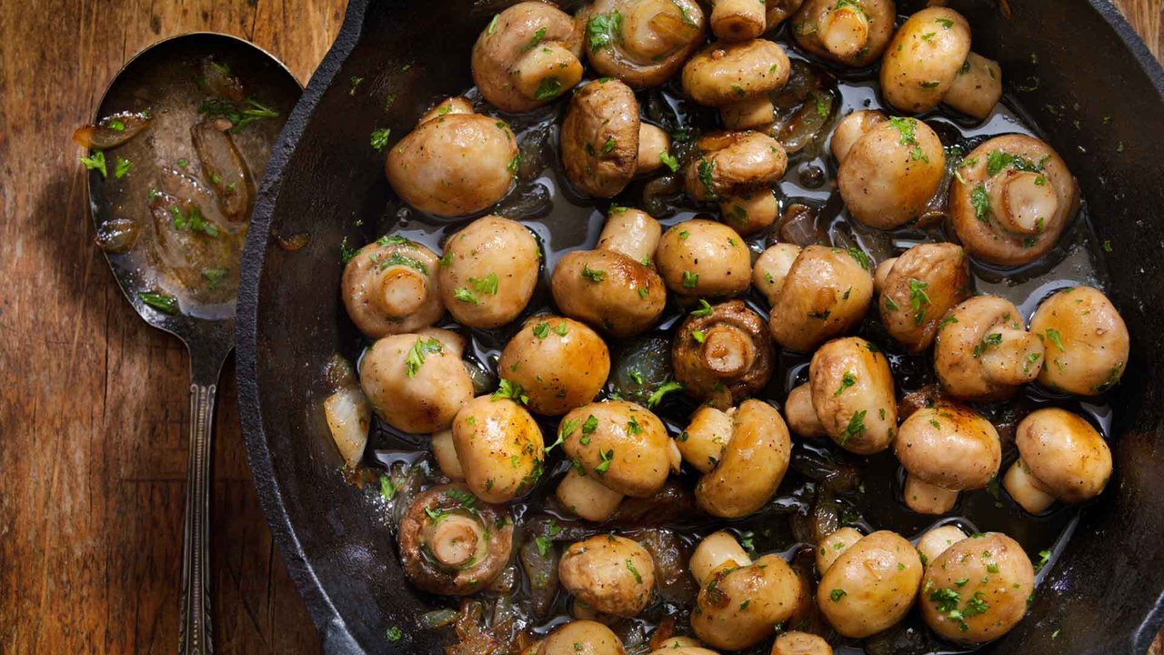 Pilze aufwärmen: Darf man das?