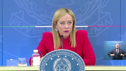 Meloni: "Il reddito di cittadinanza sarà abolito nel 2023 per chi può lavorare"