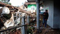 تواصل البحث عن ناجين من زلزال محافظة تشي آنجور في إندونيسيا