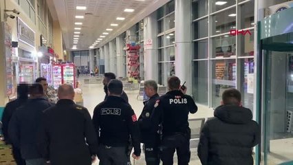 KÜTAHYA-TERMİNALDEKİ ŞÜPHELİ VALİZDEN KIYAFET ÇIKTI
