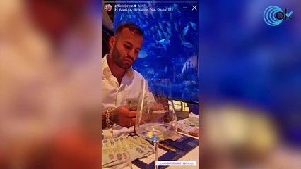 Jesé la vuelve a liar: aparece contando fajos de billetes y desnudo con Aurah