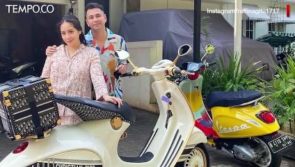 Nagita Slavina Ngidam Vespa 946 Christian Dior, Seharga Rp 1,350 miliar