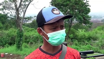 Ratusan Makam Covid-19 di TPU Cikadut Ambles
