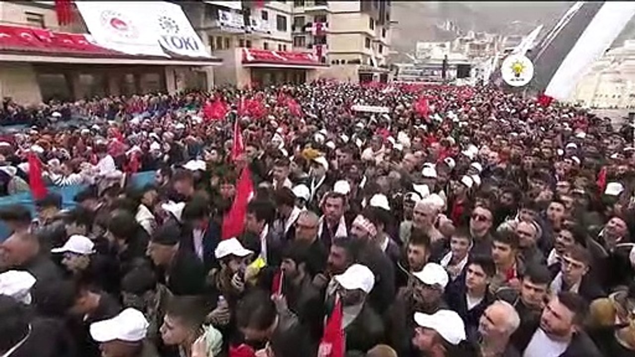 Erdoğan'dan kara harekâtı sinyali: En kısa sürede tankımızla, askerimizle birlikte hepsinin kökünü kazıyacağız, bunu da böyle bilin