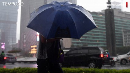 BMKG Sebut Potensi Cuaca Ekstrem Menguat Akhir Desember