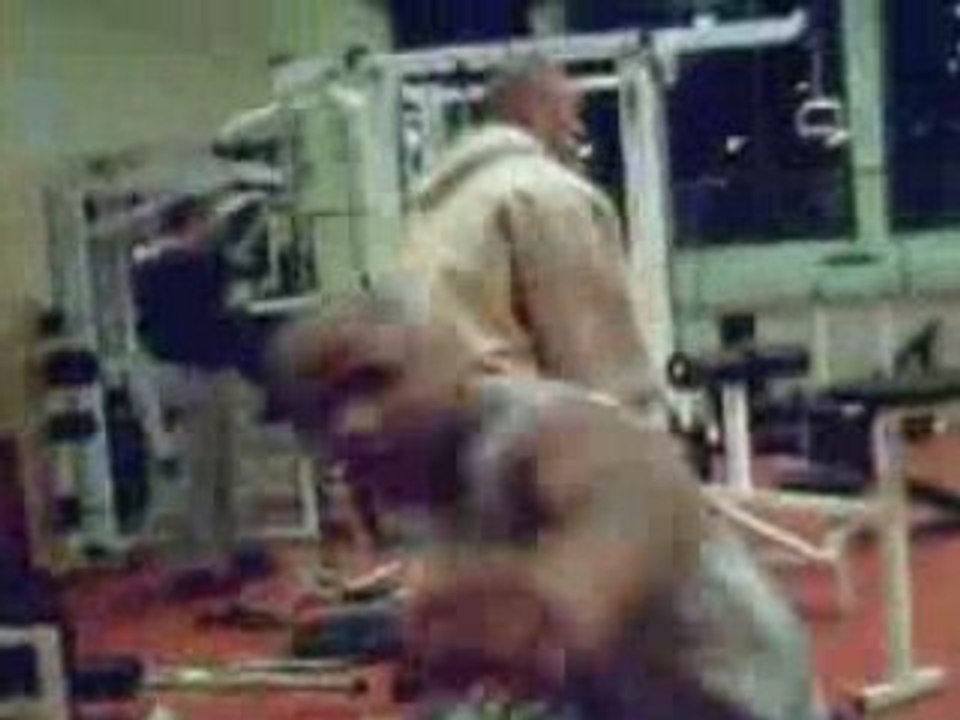 deon manuel dips +80 kilos