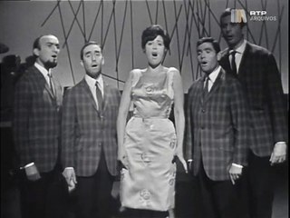 Simone de Oliveira & Thilo's Combo - Estranhos Numa Noite