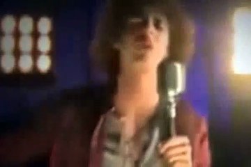 Modern Family Season 1 Episode 4X01 In the Moonlight Do Me  Music Video