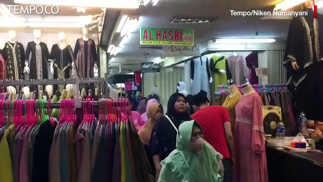 Jelang Ramadan 1443 H, Pedagang Pasar Tanah Abang Senang Banyak Pembeli