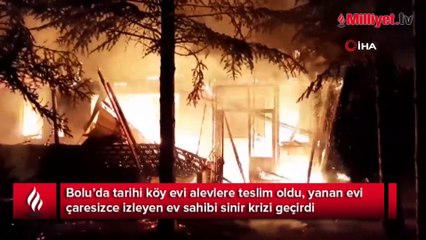 Tarihi köy evi alev alev yandı